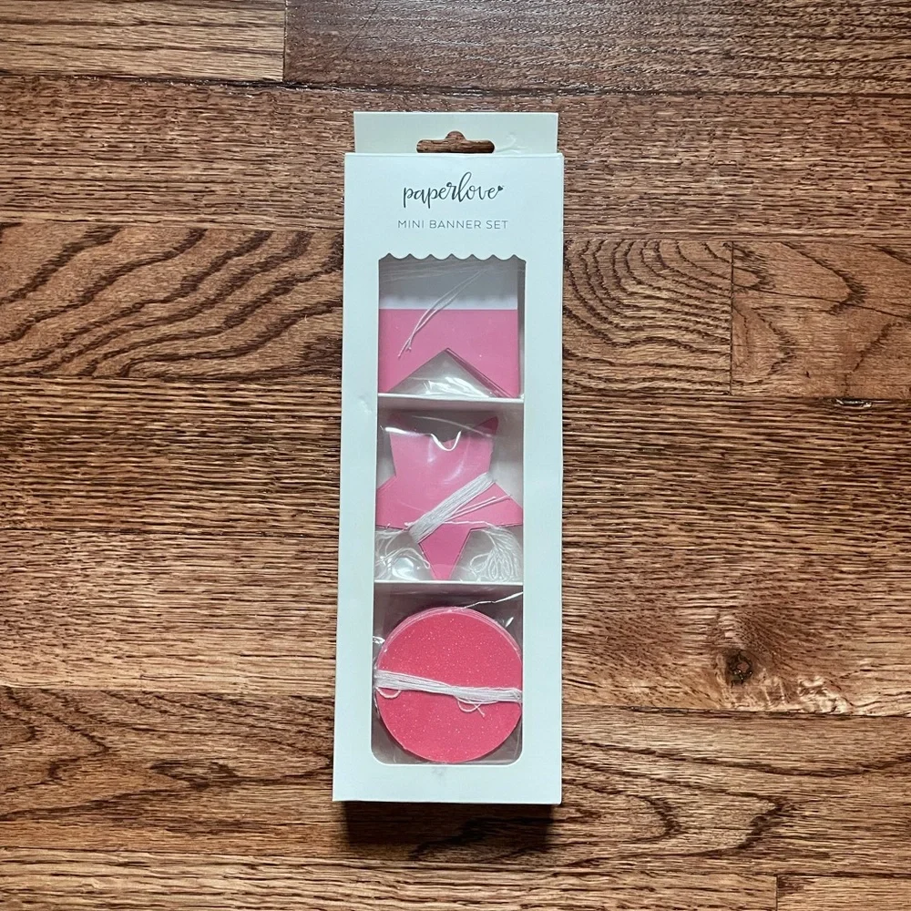 NIB Paperlove Mini Banner Set